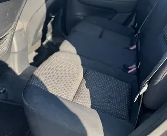 Hyundai i30 2010 beschikbaar voor verhuur in Durrës, met een kilometerlimiet van onbeperkt.