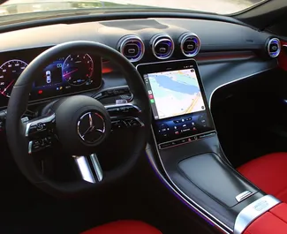 Vooraanzicht van een huurauto Mercedes-Benz C200 in Dubai, Verenigde Arabische Emiraten ✓ Auto #13311. ✓ Transmissie Automatisch TM ✓ 0 beoordelingen.