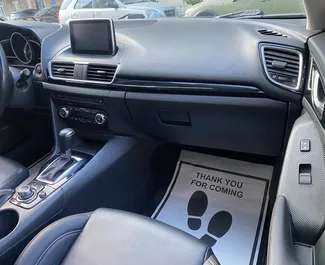 Verhuur Mazda 3. Economy, Comfort Auto te huur in Georgië ✓ Borg van Borg van 100 GEL ✓ Verzekeringsmogelijkheden TPL, CDW, Passagiers.