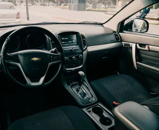 Verhuur Chevrolet Captiva. Comfort, Crossover Auto te huur in Oezbekistan ✓ Borg van Borg van 400 USD ✓ Verzekeringsmogelijkheden TPL, CDW.
