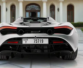 McLaren 720S 2023 beschikbaar voor verhuur in Dubai, met een kilometerlimiet van onbeperkt.