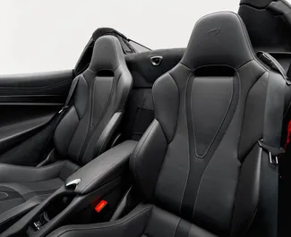 Autohuur McLaren 720S 2023 in in de VAE, met Benzine brandstof en 710 pk ➤ Vanaf 3500 AED per dag.