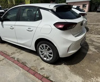 Verhuur Opel Corsa. Economy Auto te huur in Albanië ✓ Borg van Zonder Borg ✓ Verzekeringsmogelijkheden TPL, CDW, FDW, Diefstal, Buitenland.