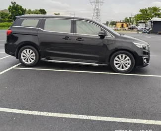 Autohuur Kia Carnival 2017 in in Thailand, met Diesel brandstof en  pk ➤ Vanaf 2850 THB per dag.