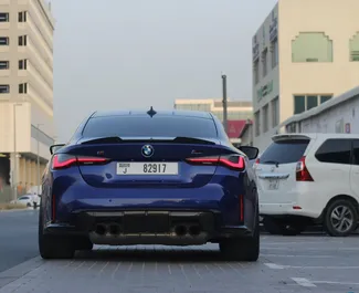 Benzine motor van 3,0L van BMW M4 Competition 2023 te huur in Dubai.