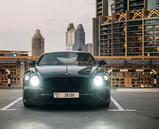 Vooraanzicht van een huurauto Bentley Continental GTC in Dubai, Verenigde Arabische Emiraten ✓ Auto #13377. ✓ Transmissie Automatisch TM ✓ 0 beoordelingen.