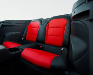 Verhuur Chevrolet Camaro. Premium, Luxe Auto te huur in de VAE ✓ Borg van Borg van 2500 AED ✓ Verzekeringsmogelijkheden TPL.