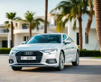 Vooraanzicht van een huurauto Audi A6 in Dubai, Verenigde Arabische Emiraten ✓ Auto #13374. ✓ Transmissie Automatisch TM ✓ 0 beoordelingen.