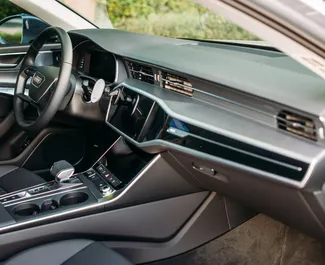 Autohuur Audi A6 2023 in in de VAE, met Benzine brandstof en 335 pk ➤ Vanaf 400 AED per dag.