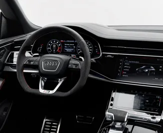 Benzine motor van 4,0L van Audi RS Q8 2023 te huur in Dubai.