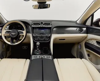 Autohuur Bentley Bentayga #13376 Automatisch in Dubai, uitgerust met 4,0L motor ➤ Van Mohammad in de VAE.
