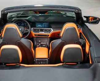 Verhuur BMW M4 Competition. Comfort, Premium, Luxe Auto te huur in de VAE ✓ Borg van Borg van 2500 AED ✓ Verzekeringsmogelijkheden TPL.