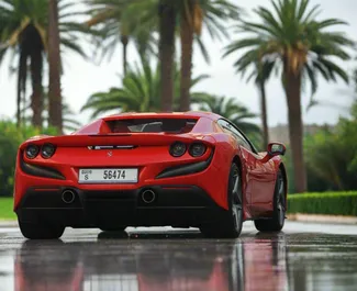 Benzine motor van 3,9L van Ferrari F8 Spider 2023 te huur in Dubai.