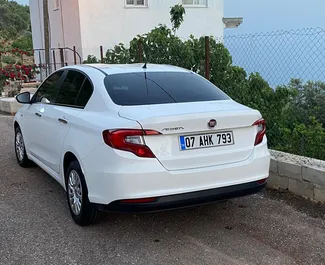 Autohuur Fiat Egea 2019 in in Turkije, met Benzine brandstof en 120 pk ➤ Vanaf 31 USD per dag.