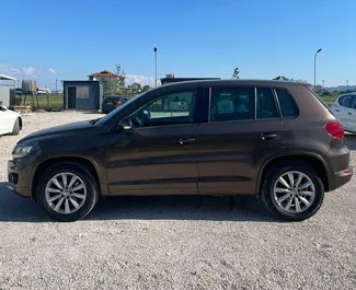 Autohuur Volkswagen Tiguan #13389 Automatisch op de luchthaven van Tirana, uitgerust met 2,0L motor ➤ Van Marenglen in Albanië.