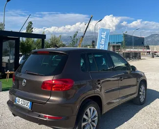 Autohuur Volkswagen Tiguan 2013 in in Albanië, met Diesel brandstof en 140 pk ➤ Vanaf 27 EUR per dag.