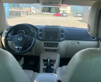 Verhuur Volkswagen Tiguan. Comfort, Crossover Auto te huur in Albanië ✓ Borg van Zonder Borg ✓ Verzekeringsmogelijkheden TPL, CDW, SCDW, FDW, Diefstal, Buitenland.