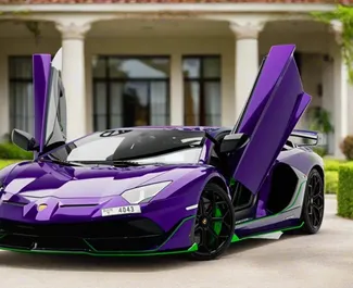 Verhuur Lamborghini Aventador-SVJ. Premium, Luxe Auto te huur in de VAE ✓ Borg van Borg van 2500 AED ✓ Verzekeringsmogelijkheden TPL.