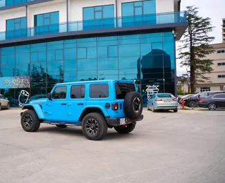 Autohuur Jeep Wrangler Rubicon 2021 in in Georgië, met Benzine brandstof en 280 pk ➤ Vanaf 315 GEL per dag.