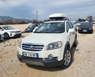 Autohuur Chevrolet Captiva #8081 Automatisch op de luchthaven van Tirana, uitgerust met 2,2L motor ➤ Van Johanes in Albanië.