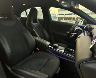 Autohuur Mercedes-Benz CLA250 2022 in in de VAE, met Benzine brandstof en 221 pk ➤ Vanaf 550 AED per dag.