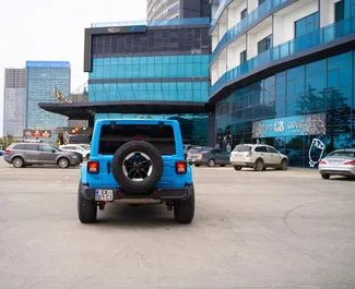 Benzine motor van 2,0L van Jeep Wrangler Rubicon 2021 te huur in Batumi.