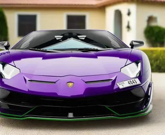 Vooraanzicht van een huurauto Lamborghini Aventador-SVJ in Dubai, Verenigde Arabische Emiraten ✓ Auto #13495. ✓ Transmissie Automatisch TM ✓ 0 beoordelingen.