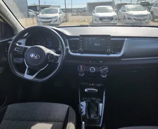 Autohuur Kia Stonic #13253 Automatisch op de luchthaven van Tirana, uitgerust met 1,6L motor ➤ Van Johanes in Albanië.