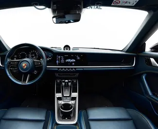 Autohuur Porsche 911 Carrera S Cabrio 2022 in in de VAE, met Benzine brandstof en 640 pk ➤ Vanaf 3000 AED per dag.