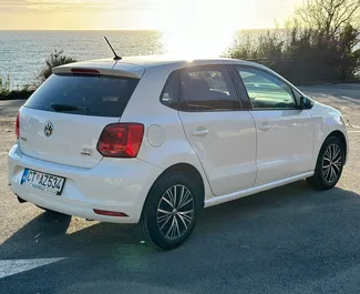 Benzine motor van 1,2L van Volkswagen Polo 2018 te huur in Rafailovici.