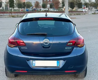 Verhuur Opel Astra. Economy, Comfort Auto te huur in Albanië ✓ Borg van Zonder Borg ✓ Verzekeringsmogelijkheden TPL, CDW, SCDW, FDW, Buitenland.