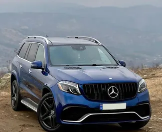 Vooraanzicht van een huurauto Mercedes-Benz GLS-Class in Tbilisi, Georgië ✓ Auto #13138. ✓ Transmissie Automatisch TM ✓ 0 beoordelingen.