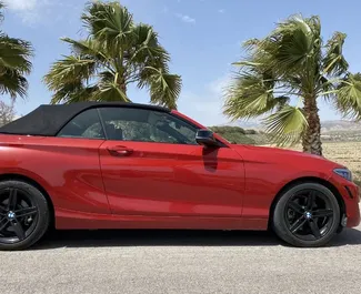 Autohuur BMW 218i Cabrio 2020 in in Spanje, met Benzine brandstof en 252 pk ➤ Vanaf 110 EUR per dag.