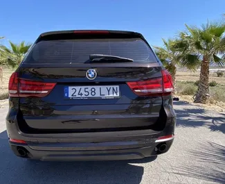 Diesel motor van 2,0L van BMW X5 2017 te huur in Alicante.