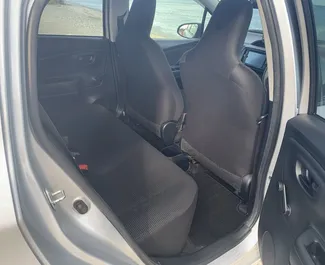 Autohuur Toyota Vitz 2016 in in Cyprus, met Benzine brandstof en 120 pk ➤ Vanaf 22 EUR per dag.