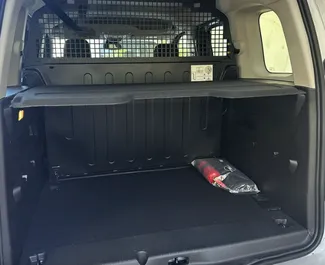Verhuur Opel Combo Life. Comfort, Minivan Auto te huur in Turkije ✓ Borg van Borg van 300 USD ✓ Verzekeringsmogelijkheden TPL, CDW, SCDW, FDW, Jonge, Geen storting.