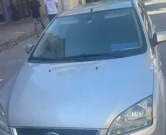 Vooraanzicht van een huurauto Ford Focus in Durrës, Albanië ✓ Auto #14073. ✓ Transmissie Handmatig TM ✓ 0 beoordelingen.