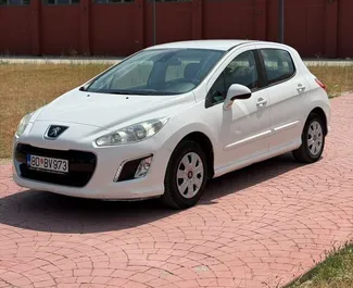 Verhuur Peugeot 308. Comfort Auto te huur in Montenegro ✓ Borg van Zonder Borg ✓ Verzekeringsmogelijkheden TPL, FDW, Passagiers, Diefstal, Buitenland.