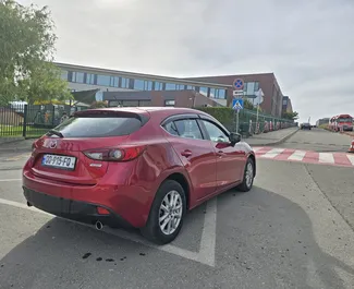 Verhuur Mazda 3. Economy, Comfort Auto te huur in Georgië ✓ Borg van Zonder Borg ✓ Verzekeringsmogelijkheden TPL, FDW, Passagiers, Diefstal.