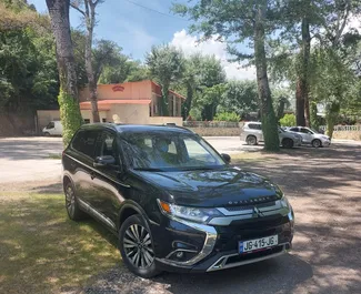 Autohuur Mitsubishi Outlander 2019 in in Georgië, met Benzine brandstof en 166 pk ➤ Vanaf 119 GEL per dag.