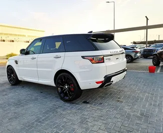 Verhuur Land Rover Range Rover Sport. Premium, Luxe, SUV Auto te huur in de VAE ✓ Borg van Borg van 2500 AED ✓ Verzekeringsmogelijkheden TPL.