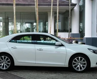 Autohuur Chevrolet Malibu 2015 in in Albanië, met Diesel brandstof en 120 pk ➤ Vanaf 35 EUR per dag.