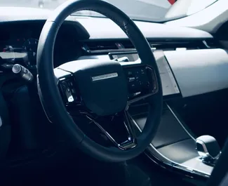 Benzine motor van 2,0L van Land Rover Range Rover Velar 2025 te huur in Dubai.
