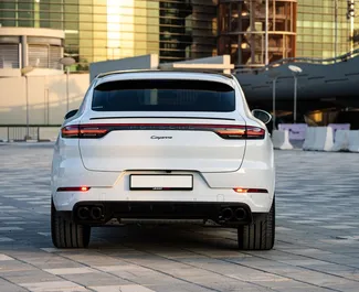 Porsche Cayenne 2019 met Aandrijving op alle wielen systeem, beschikbaar in Dubai.