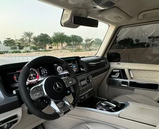 Verhuur Mercedes-Benz G63. Premium, Luxe, SUV Auto te huur in de VAE ✓ Borg van Borg van 2500 AED ✓ Verzekeringsmogelijkheden TPL.