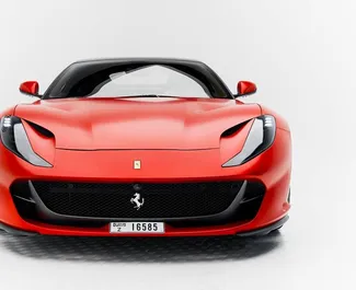 Vooraanzicht van een huurauto Ferrari 812 Superfast in Dubai, Verenigde Arabische Emiraten ✓ Auto #13587. ✓ Transmissie Automatisch TM ✓ 0 beoordelingen.
