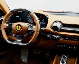 Ferrari 812 Superfast 2019 beschikbaar voor verhuur in Dubai, met een kilometerlimiet van onbeperkt.