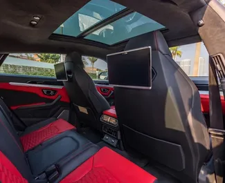 Vooraanzicht van een huurauto Lamborghini Urus in Dubai, Verenigde Arabische Emiraten ✓ Auto #13600. ✓ Transmissie Automatisch TM ✓ 0 beoordelingen.