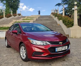 Vooraanzicht van een huurauto Chevrolet Cruze in Koetaisi, Georgië ✓ Auto #13929. ✓ Transmissie Automatisch TM ✓ 1 beoordelingen.