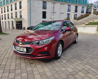 Benzine motor van 1,4L van Chevrolet Cruze 2018 te huur in Koetaisi.